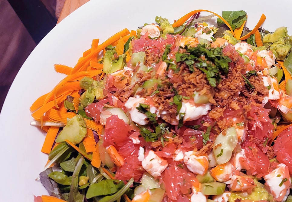 Le plaisir de déguster une salade composée fraîcheur, avec une touche d’exotisme en plus !